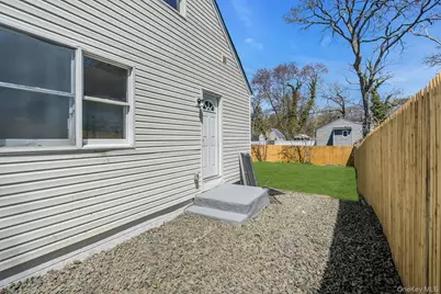 133 Lakeview Drive, Mastic Beach, NY 11951 - Photo 18
