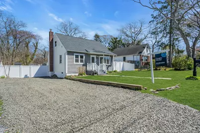 133 Lakeview Drive, Mastic Beach, NY 11951 - Photo 22