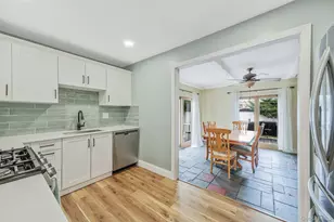118 Foster Rd, Ronkonkoma, NY 11779 - Photo 10