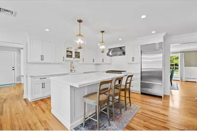 1 Horseshoe Path, Lloyd Harbor, NY 11743 - Photo 8