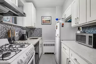 58 Grace Ave, Great Neck, NY 11021 - Photo 8