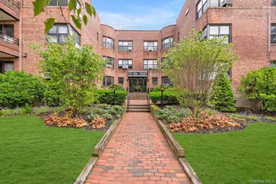 58 Grace Avenue #1G, Great Neck, NY 11021 - Photo 1