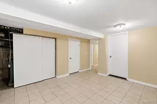 69-16 Fresh Meadow Ln, Fresh Meadows, NY 11365 - Photo 26