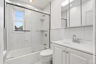 69-16 Fresh Meadow Ln, Fresh Meadows, NY 11365 - Photo 18
