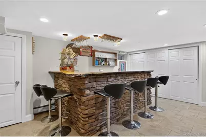 938 Van Buren Avenue, Franklin Square, NY 11010 - Photo 28