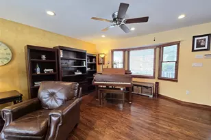 4 Cameo Rd, Commack, NY 11725 - Photo 10