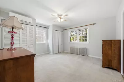 6 Central Avenue, Amityville, NY 11701 - Photo 10