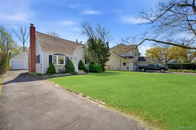 6 Central Avenue, Amityville, NY 11701 - Photo 2