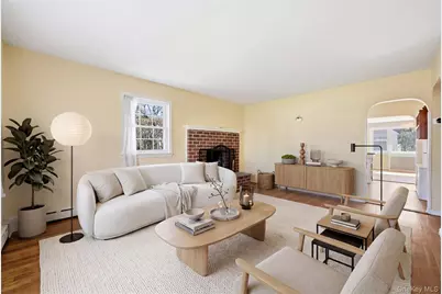 6 Central Avenue, Amityville, NY 11701 - Photo 6