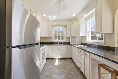 6 Central Avenue, Amityville, NY 11701 - Photo 30