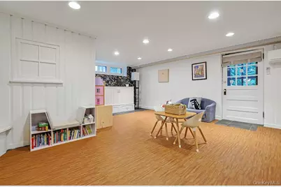 541 Second Avenue, Pelham, NY 10803 - Photo 32