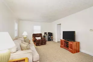 37 Sheridan St, Valley Stream, NY 11580 - Photo 8