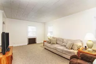 37 Sheridan St, Valley Stream, NY 11580 - Photo 10