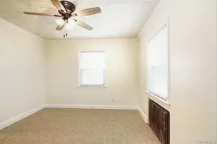 37 Sheridan St, Valley Stream, NY 11580 - Photo 6