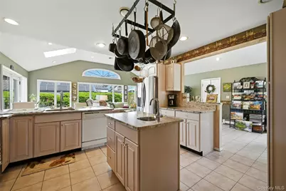 27 Halsey Street, Islandia, NY 11749 - Photo 8