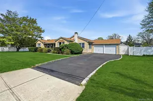 27 Halsey St, Islandia, NY 11749 - Photo 4