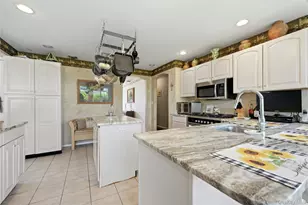 27 Halsey St, Islandia, NY 11749 - Photo 12