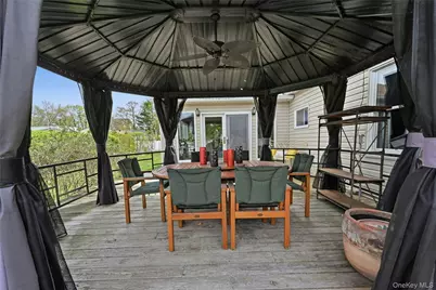 27 Halsey Street, Islandia, NY 11749 - Photo 30
