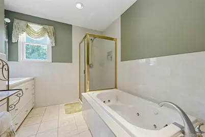 27 Halsey Street, Islandia, NY 11749 - Photo 22