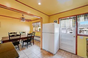 3 Layton Ave, Hicksville, NY 11801 - Photo 10
