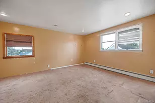 3 Layton Ave, Hicksville, NY 11801 - Photo 18