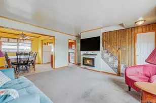 3 Layton Ave, Hicksville, NY 11801 - Photo 6