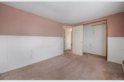 3 Layton Avenue, Hicksville, NY 11801 - Photo 22
