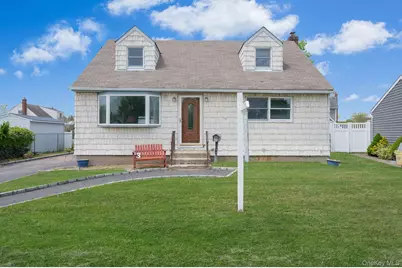 3 Layton Avenue, Hicksville, NY 11801 - Photo 1