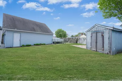 3 Layton Avenue, Hicksville, NY 11801 - Photo 32