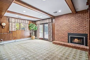 18 Herkimer Ave, Jericho, NY 11753 - Photo 4