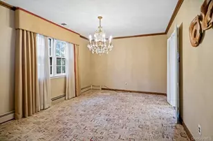 18 Herkimer Ave, Jericho, NY 11753 - Photo 8