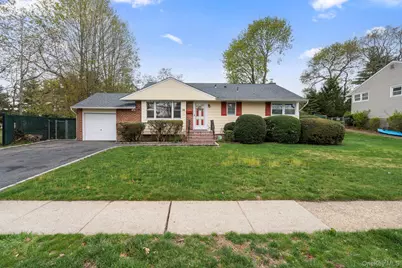 38 Miller Boulevard, Syosset, NY 11791 - Photo 1