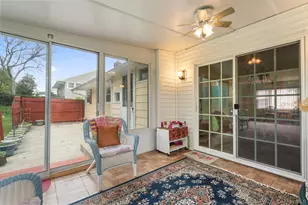 38 Miller Blvd, Syosset, NY 11791 - Photo 26