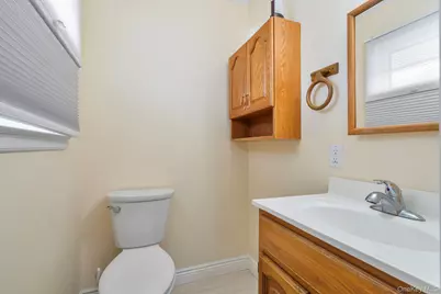 38 Miller Boulevard, Syosset, NY 11791 - Photo 16