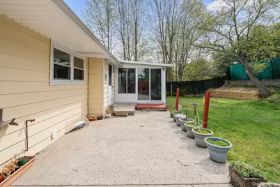 38 Miller Boulevard, Syosset, NY 11791 - Photo 28