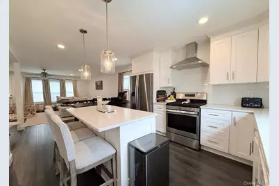 1016 Jefferson Avenue #Right, Mamaroneck, NY 10543 - Photo 4