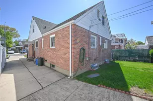 75-64 180th St, Fresh Meadows, NY 11366 - Photo 18