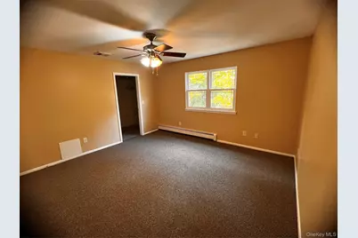 11 Park Manor Court #11, Glen Cove, NY 11542 - Photo 14