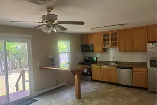 11 Park Manor Ct, Glen Cove, NY 11542 - Photo 8