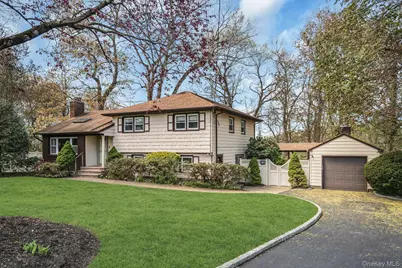 21 Ground Pine Court, Dix Hills, NY 11746 - Photo 2