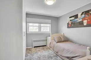 21 Ground Pine Ct, Dix Hills, NY 11746 - Photo 28