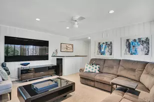 21 Ground Pine Ct, Dix Hills, NY 11746 - Photo 30