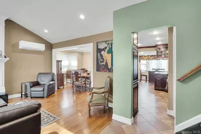 21 Ground Pine Court, Dix Hills, NY 11746 - Photo 6