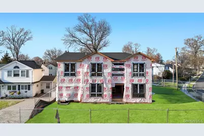 2 Poppy Lane, Levittown, NY 11756 - Photo 2