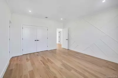 2 Poppy Lane, Levittown, NY 11756 - Photo 14