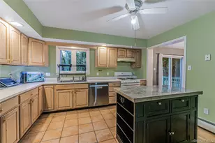 145 Walworth Ave, White Plains, NY 10606 - Photo 8