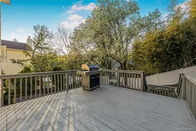 145 Walworth Avenue, White Plains, NY 10606 - Photo 24