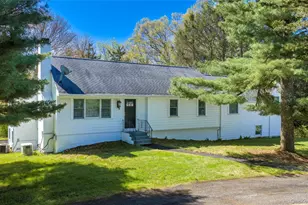 103 S Harmony Hill Rd, Pawling, NY 12564 - Photo 2