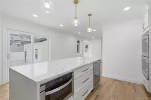 219 Granada Pkwy, Lindenhurst, NY 11757 - Photo 12