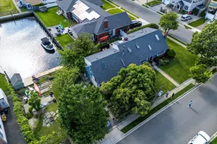 34 Seabreeze Rd, Massapequa, NY 11758 - Photo 2